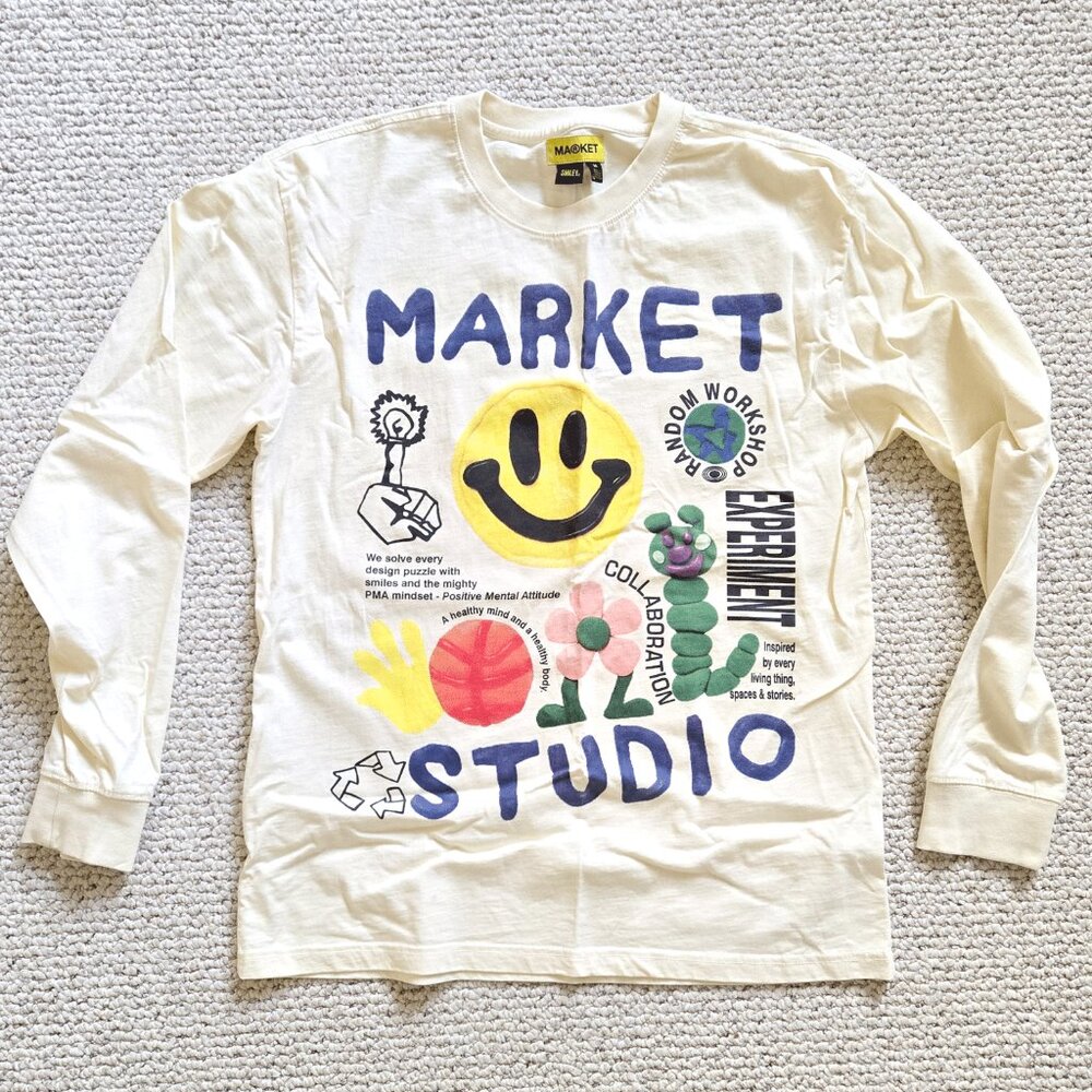 Market Studios x Smiley Graphic Long Sleeve Tee